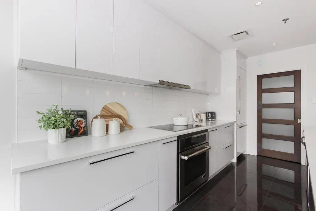 Cuisine rénovée pour valorisation immobilière rapide