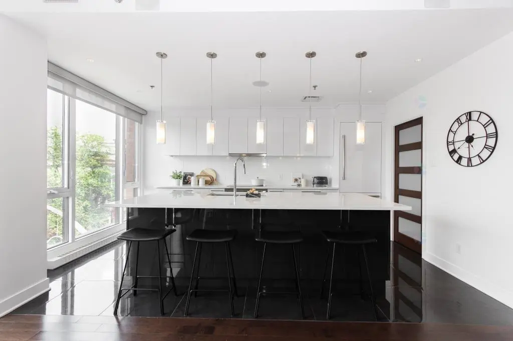 Cuisine rénovée pour valorisation immobilière rapide