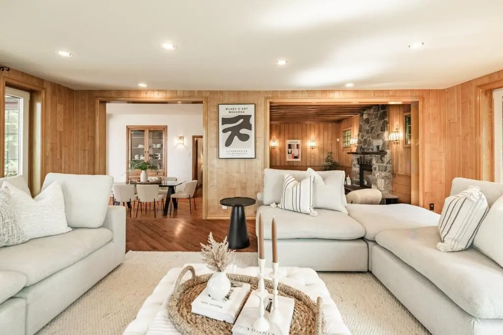 Salon modernisé grâce au home staging professionnel