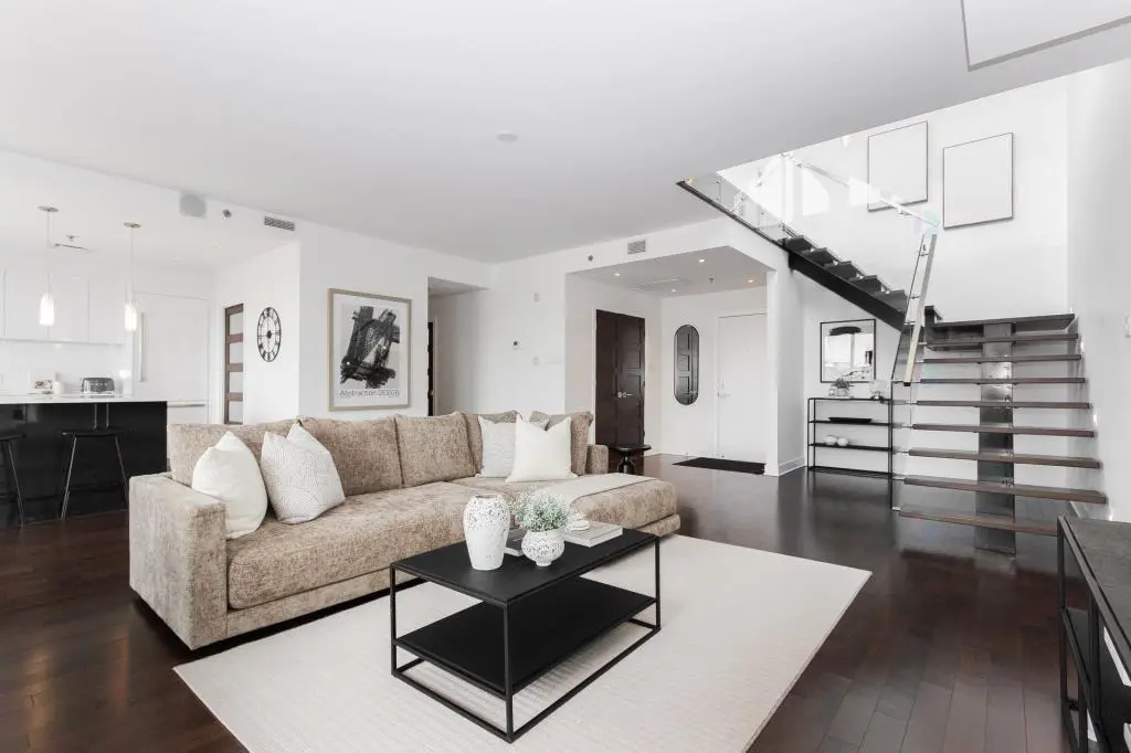 Space Transformation for Quick Real Estate Sale