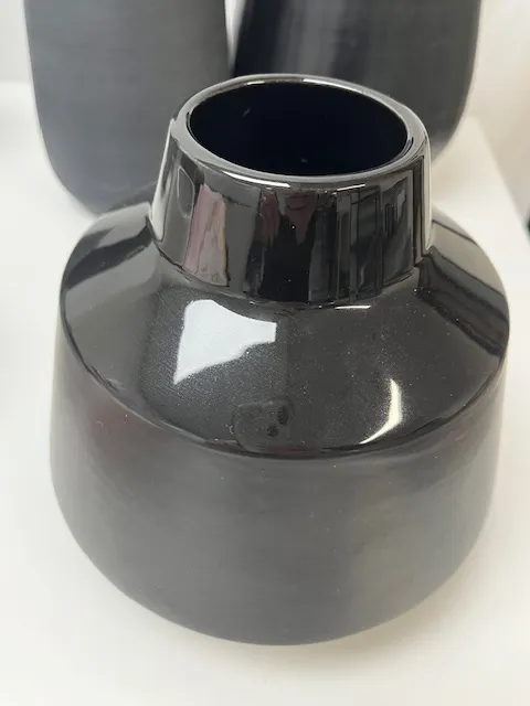 [LIQ-DEC-VAS-367-N] Black Smooth Matte Cylindrical Vase - Minimalist and Timeless Design